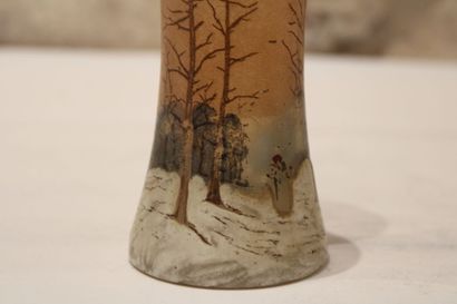 null François-Théodore LEGRAS (1839-1916) (attribué à). Vase à décor émaillé d'une...