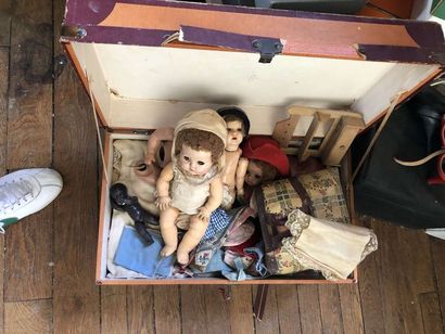 null Ensemble de poupées et jouets anciens