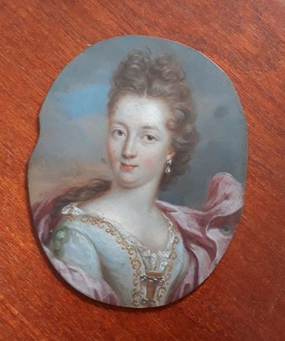 null Ecole dans le goût du XVIIIe siècle 

"Portrait de femme" 

Miniature ovale...