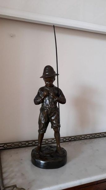 null A. JOLIVEAUX (Ecole de la fin du XIXe siècle)

"Le pêcheur"

Epreuve en bronze...