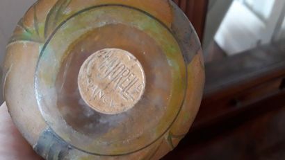 null Daum Nancy - Vase bulbe en verre multicouche orange à décor d'iris

XXe siècle

H.:...