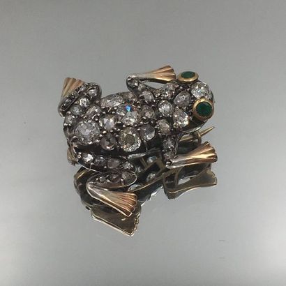 null BROCHE « grenouille » en or rose (585 millièmes) et argent (min 800 millièmes)...