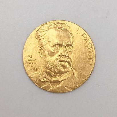 null MEDAILLE en or jaune (920 millièmes) commémorant le 150ème anniversaire de la...