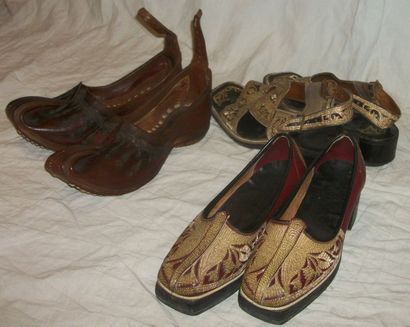 null Trois paires de chaussures, Pakistan et Inde, cuir brodé