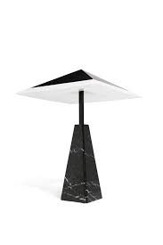 null Cini BOERI (Née en 1924)
Lampe "Abat-Jour", creation 1975
Base pyramidale en...