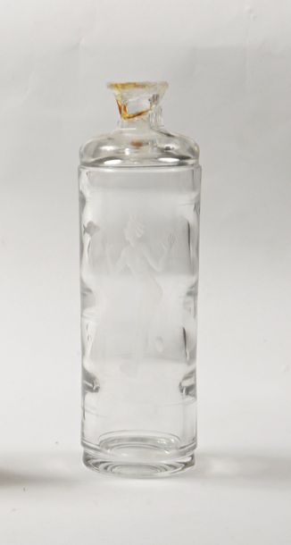 null Kosta (active 1928-1940), Swedish school

Small bottle with an engraved decor...