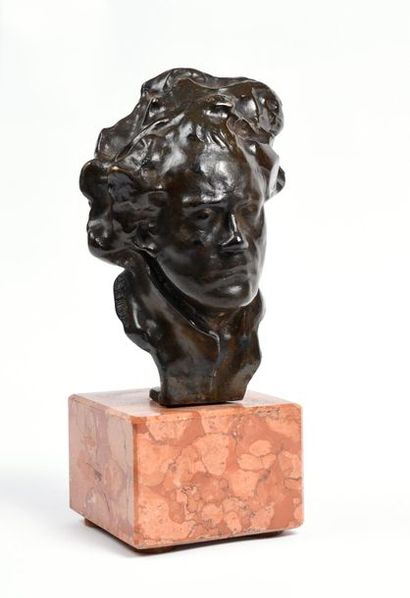 null Alfredo PINA (1882-1966)

"Beethoven (1770 - 1827)"

Bronze proof, brown patina,...