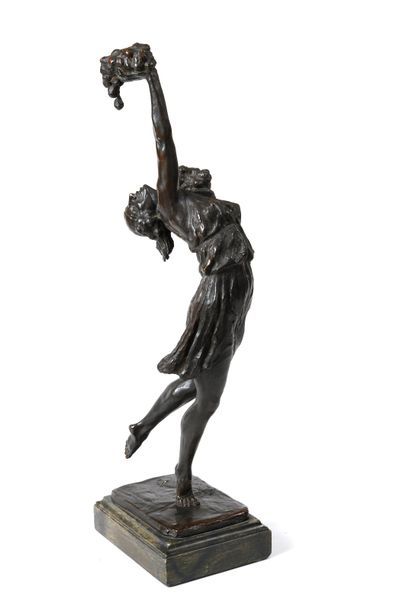 null Renée BARONIN VON VRANYCZAMY (1879-1958)

"Anna Pavlova (1881-1931) in Bacchanalia"

Bronze,...