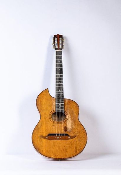 Collection Ricet Barrier Guitare vers 1900 faites par Gazzo Settimio à Genova

Manche...