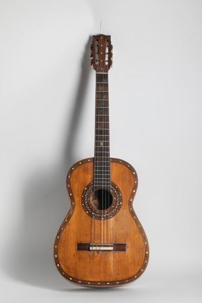 null Spanish Classical Guitar by Juan Jose ALCOFAR in Madrid, C.1890 with his label

Tuning...