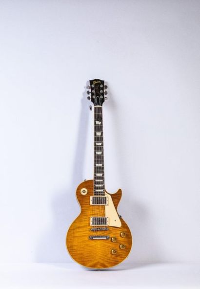 Guitare électrique solidbody de marque Gibson...