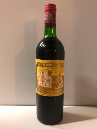 null 12 Blle Château DUCRU BEAUCAILLOU (St Julien) 1975 - 7 Belles / 2 NLB / 2 Epaule...