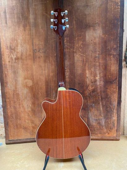null Takamine G series coupé folk electro-acoustic acoustic guitar model EG260C-BSB

Serial...