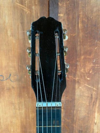 null Guitare Jazz manouche de René Gérôme artisan Luthier Circa 1950

Mécaniques...