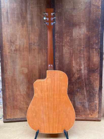 null Folk Guitar branded electro acoustic Norman B20 CW model

Made in Canada Serial...