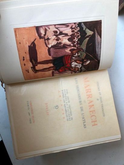 null Jérôme et Jean Tharaud 4volumes en belles reliures. Edition Plon 1934

Un royaume...