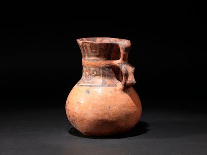 null Vase pansu avec anse et décor géométrique

Terre cuite polychrome

Culture Tiahuanaco,...