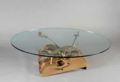 null Fernandez ARMAN (1928-2005)

Cello coffee table, circa 1996.

Bronze with golden...