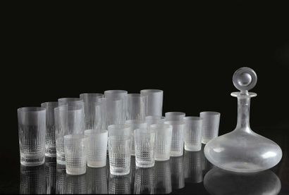 null House BACCARAT

10 orangeade glasses, 12 small glasses, one carafe