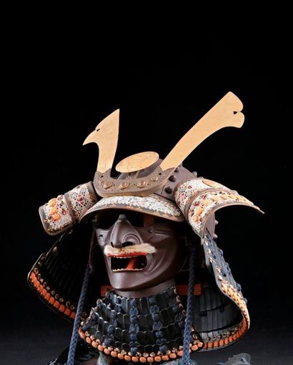 null Samurai armor, including the Kabuto helmet, the Mempo mask, the Hoâte face protection...