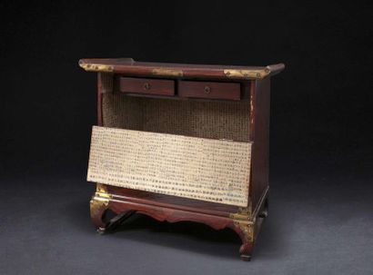 null Korean chest of drawers. Korea 20th H: 57cm W: 62x32 cm