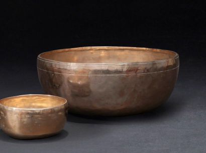 null Tibetan singing bowl in alloy of seven metals Tibet / Nepal 20th D : 31cm