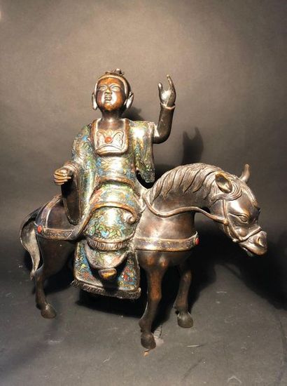 null Cavalier sur sa monture ,en bronze partiellement cloisonné. Japon Meiji fin...