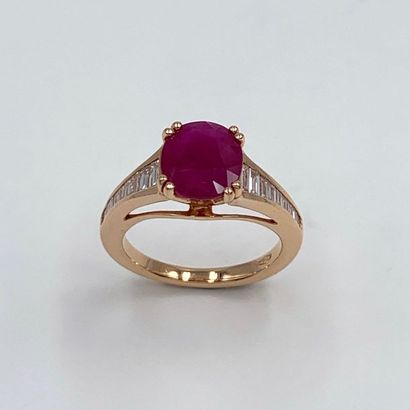 null RING in rose gold (750‰) set with a ruby weighing 2.98 carats and set with 20...