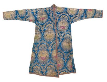 null Kaftan, Turquie ou Ouzbékistan ( ?), fin XIXème siècle, fond satin bleu, décor...