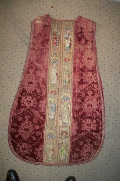 null Chasuble, 16th century, in late 15th early 16th century red cut gothic velvet...