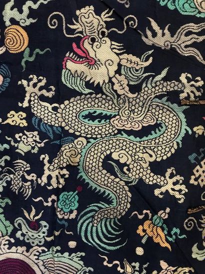 null 
Jifu or dragon dress, China, Qing dynasty, XIXth century, lampas, blue satin...