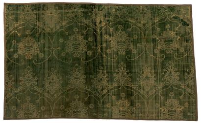 null Panneau de velours coupé vert épinard, Italie, XVème siècle, à motifs ferronnerie...