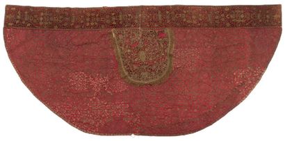 null Screed, Italy, 16th century, red damask densely embroidered with gold of flowered...