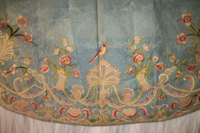 null Screed, Italy, 18th century, blue damask embroidered in polychrome silk with...