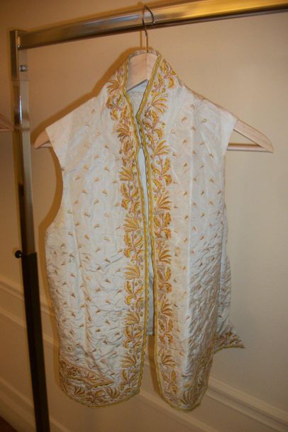 null Vest with high collar, late 18th century, cream fault, embroidered in yellow...