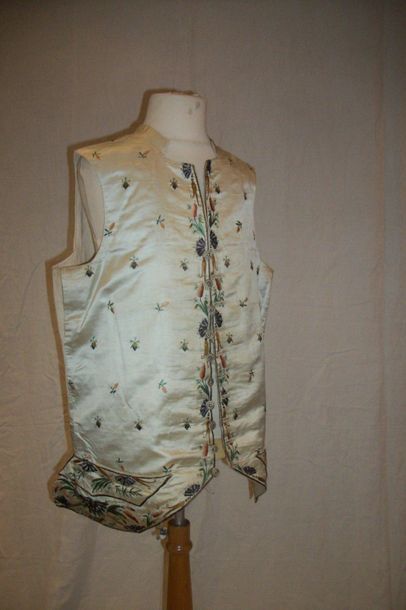 null Waistcoat, Louis XVI period, ivory satin embroidered in polychrome silk, on...