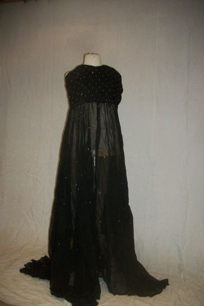 null Strapless dress with PIERRE BALMAIN PARIS label, black crepe covered with r...