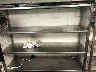 null Large stainless steel shelf with 4 trays