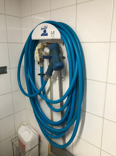null 1 Hygial wall cleaning unit + squeegees and dustbin