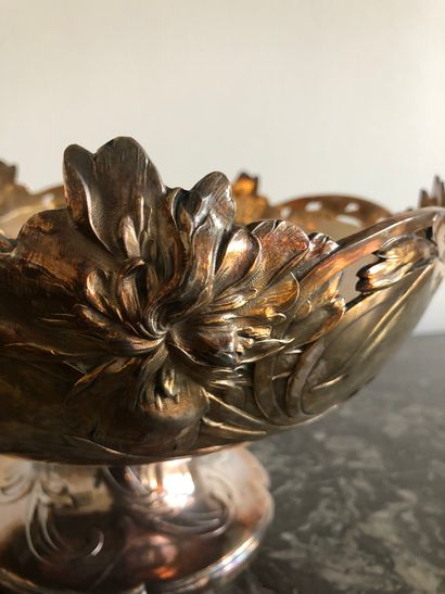 null Christofle

Coupe en métal argenté d’esprit Art Nouveau

15x26cm