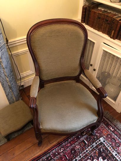 null Paire de fauteuils en bois naturel

Style Louis XV