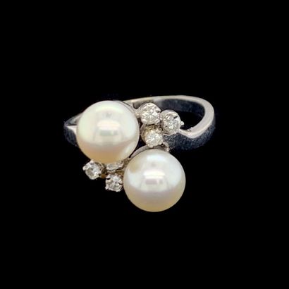 null White gold (750‰) "you and me" ring set with two white cultured pearls, set...