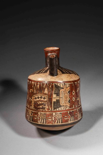 null Anthropomorphic vase

The dignitary wears a tunic with black and white geometric...