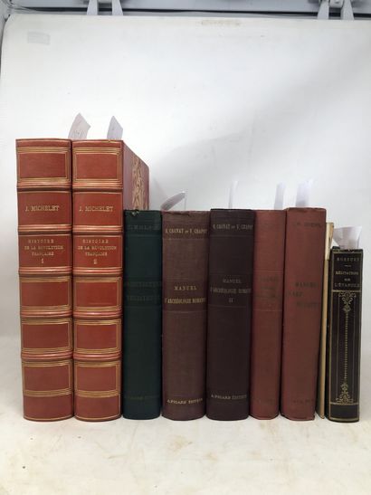 null Lot of bound and paperback books including: 

- Michelet "History of the French...