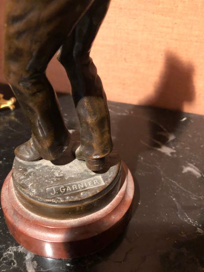 null J. GARNIER

"La gigue"

Sculpture, épreuve en bronze à patine brune nuancée,...