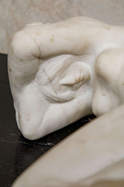  LAETHIER, Georges (1875-1955) : 
Eve 
Sculpture en marbre blanc, signée. 
(Restaurations)....
