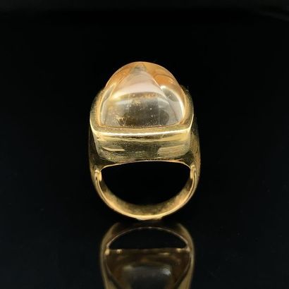 null Importante BAGUE carrée en vermeil (925%) ornée d'une citrine taillée en pain...