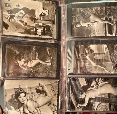 null [CARTES POSTALES ANCIENNES]

3 Albums de cartes postales anciennes et photographies...