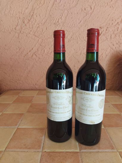 null BORDEAUX SAINT EMILION	CHÂTEAU CHEVAL BLANC		

ROUGE	 75CL	 1984 			2BLLES