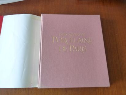 null THREE CENTURIES OF PORCELAIN OF PARIS. Michel BLOIT.EDITIONS HERVAS.